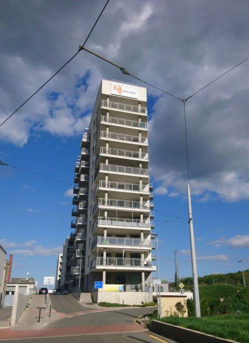 Prenájom garáže 13 m², Čerpadlová, Praha, Praha Prenájom garáže 13 m², Čerpadlová, Praha, Praha