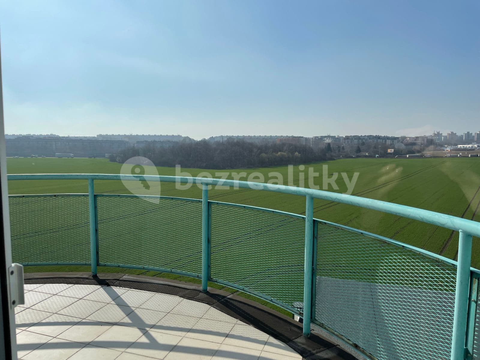 Prenájom bytu 3-izbový 85 m², Tupolevova, Praha, Praha Prenájom bytu 3-izbový 85 m², Tupolevova, Praha, Praha