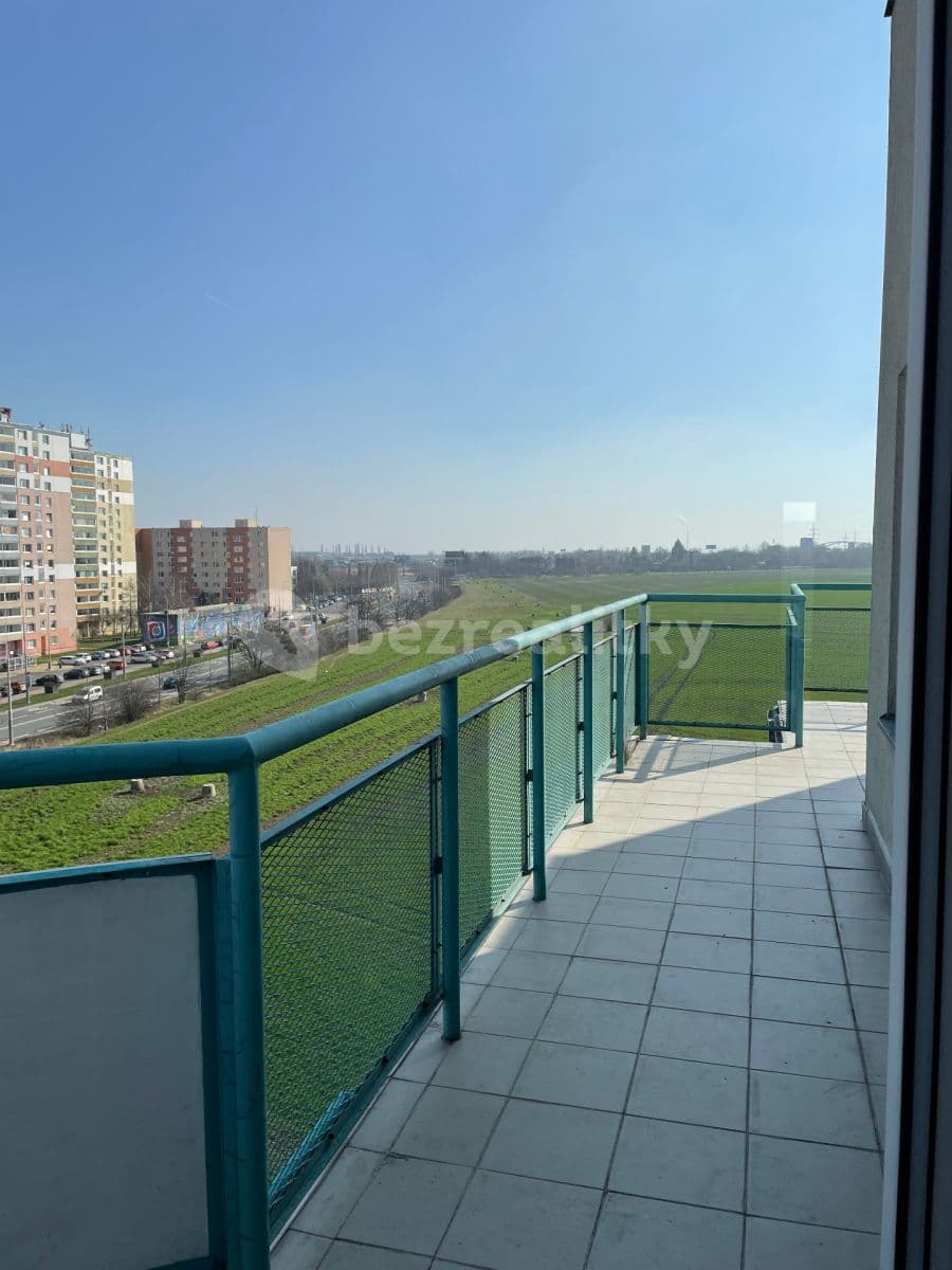 Prenájom bytu 3-izbový 85 m², Tupolevova, Praha, Praha Prenájom bytu 3-izbový 85 m², Tupolevova, Praha, Praha