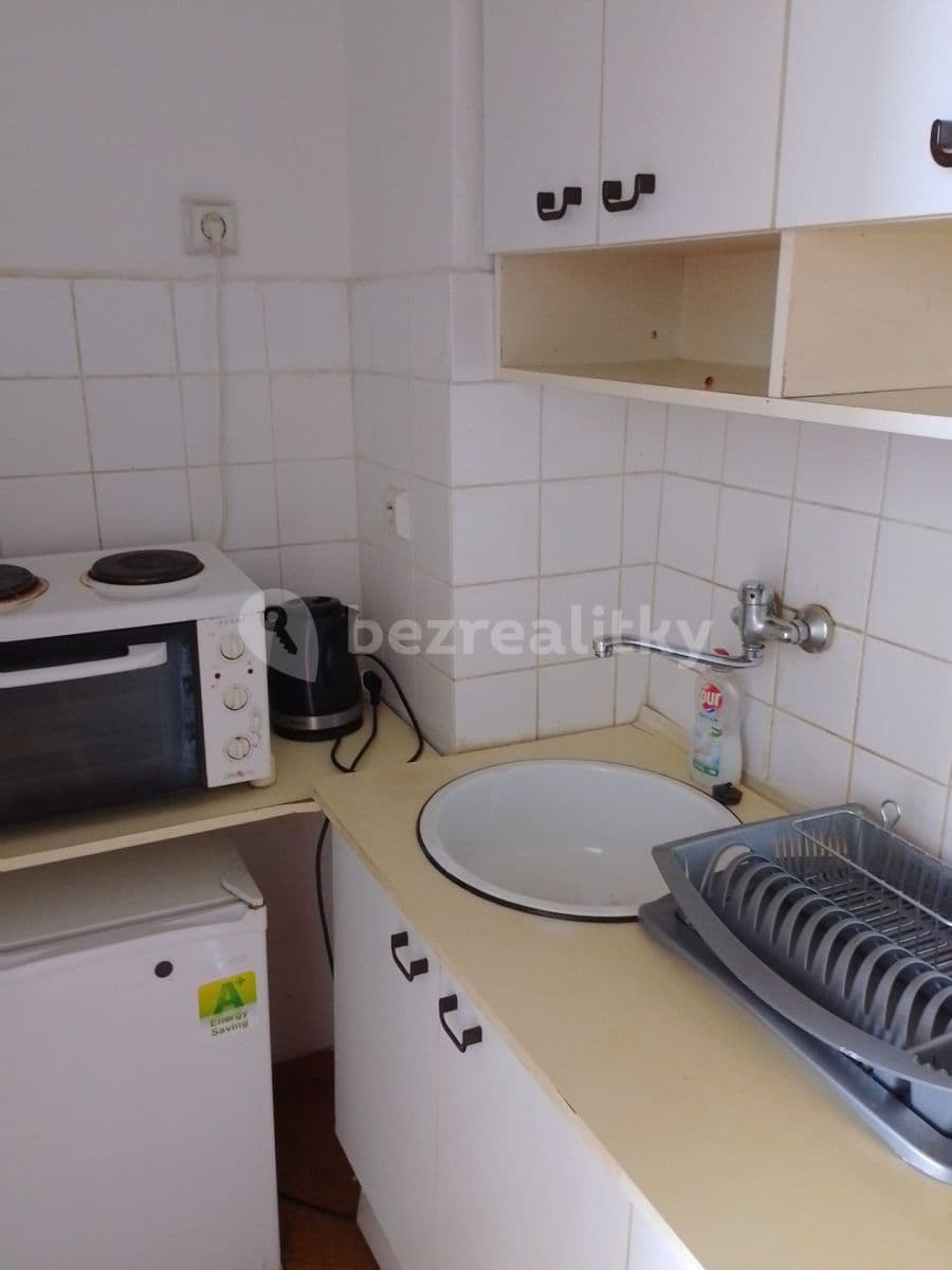 Prenájom bytu 1-izbový 30 m², Haštalská, Praha, Praha Prenájom bytu 1-izbový 30 m², Haštalská, Praha, Praha
