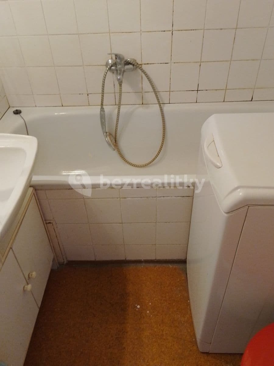 Prenájom bytu 1-izbový 30 m², Haštalská, Praha, Praha Prenájom bytu 1-izbový 30 m², Haštalská, Praha, Praha