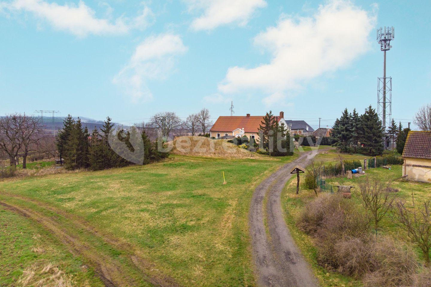 Predaj pozemku 1.615 m², Březno, Ústecký kraj