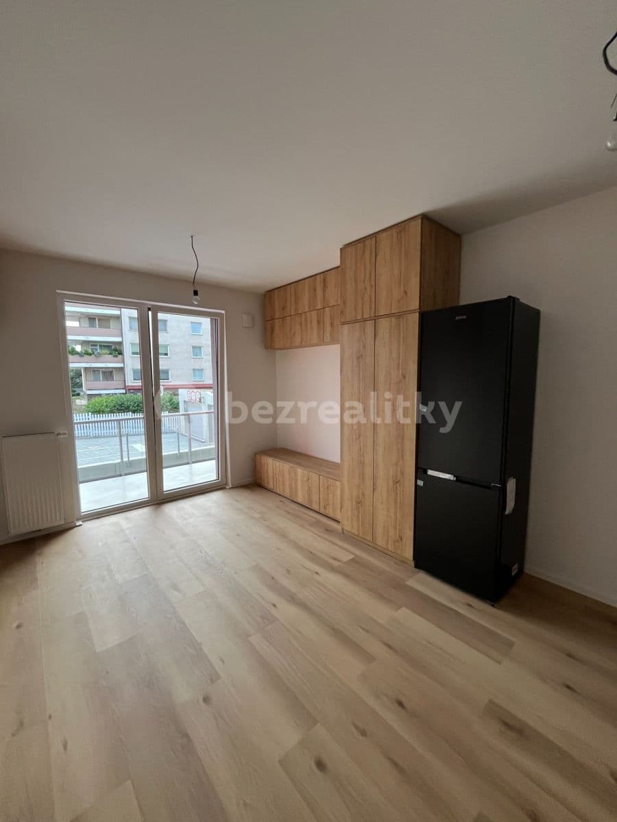 Prenájom bytu 1-izbový 32 m², Milánská, Praha, Praha Prenájom bytu 1-izbový 32 m², Milánská, Praha, Praha
