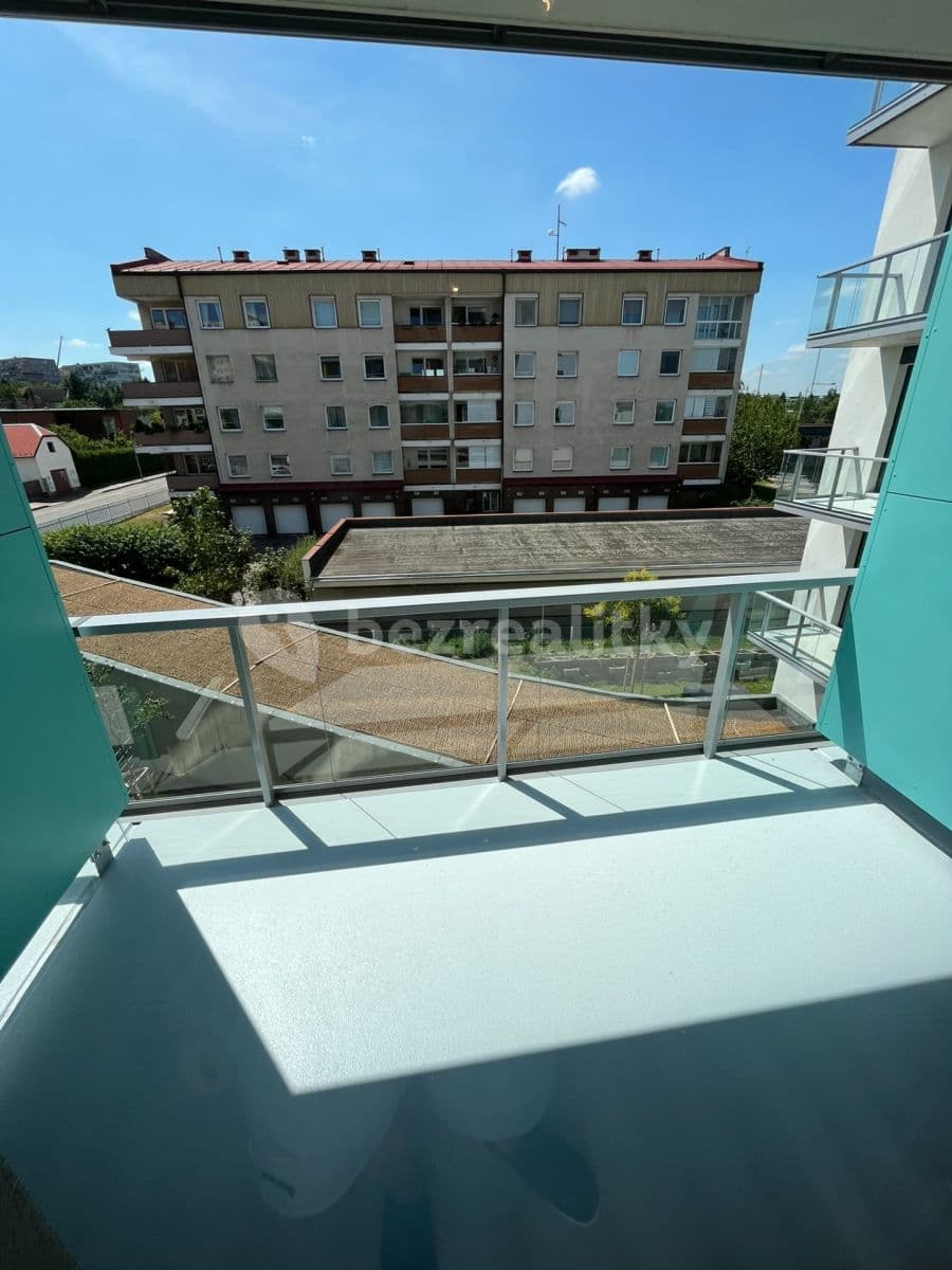 Prenájom bytu 1-izbový 32 m², Milánská, Praha, Praha Prenájom bytu 1-izbový 32 m², Milánská, Praha, Praha