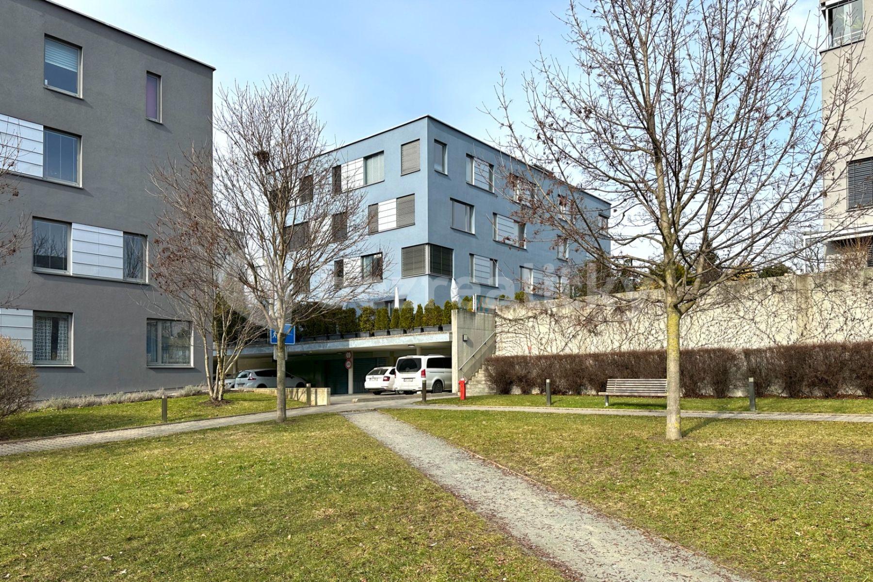 Predaj bytu 3-izbový 90 m², Valečovská, Praha, Praha