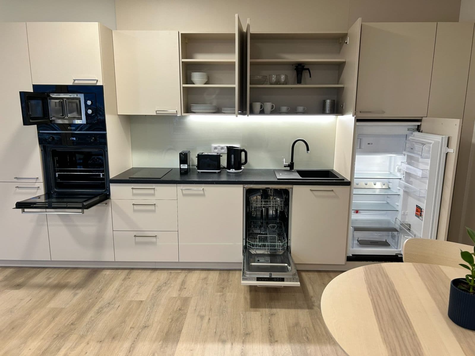 Prenájom bytu 1-izbový 46 m², Klapálkova, Praha, Praha Prenájom bytu 1-izbový 46 m², Klapálkova, Praha, Praha