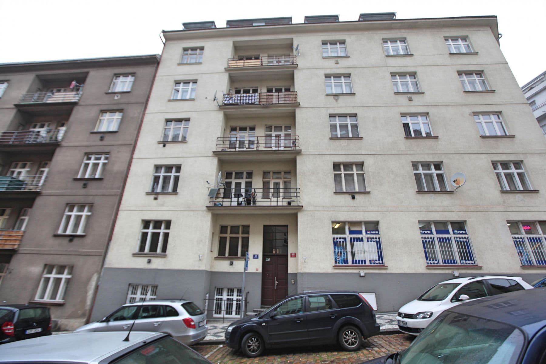 Prenájom bytu 56 m², Slovinská, Praha, Praha Prenájom bytu 56 m², Slovinská, Praha, Praha