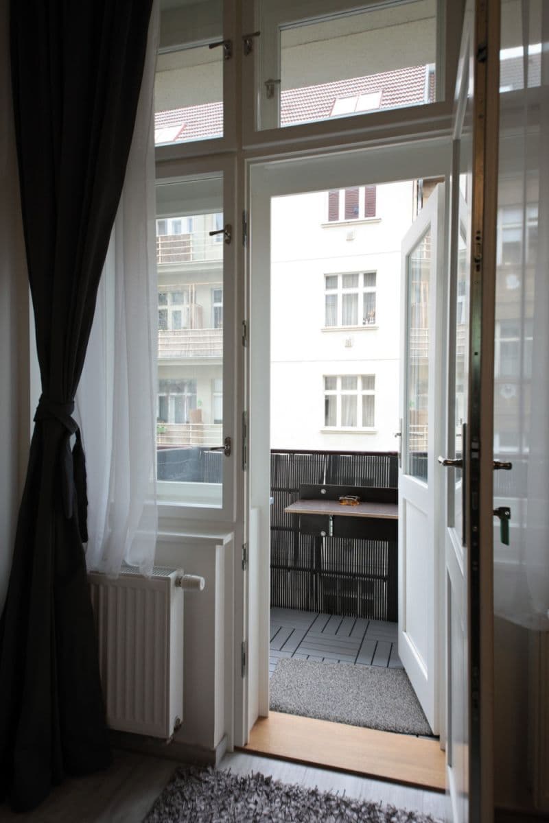 Prenájom bytu 56 m², Slovinská, Praha, Praha Prenájom bytu 56 m², Slovinská, Praha, Praha