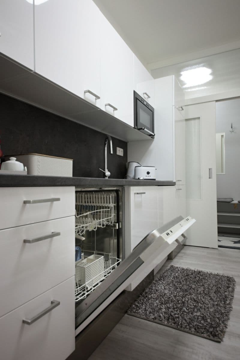 Prenájom bytu 56 m², Slovinská, Praha, Praha Prenájom bytu 56 m², Slovinská, Praha, Praha