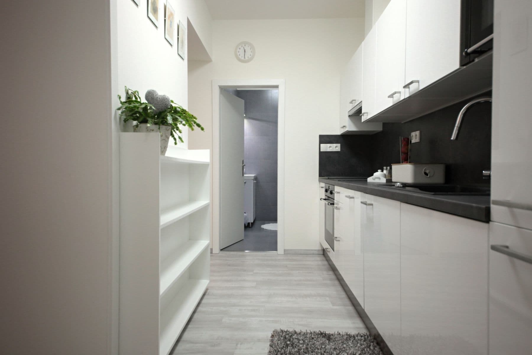 Prenájom bytu 56 m², Slovinská, Praha, Praha Prenájom bytu 56 m², Slovinská, Praha, Praha