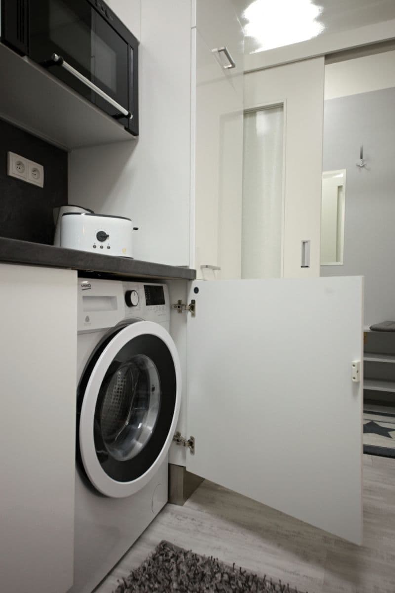 Prenájom bytu 56 m², Slovinská, Praha, Praha Prenájom bytu 56 m², Slovinská, Praha, Praha