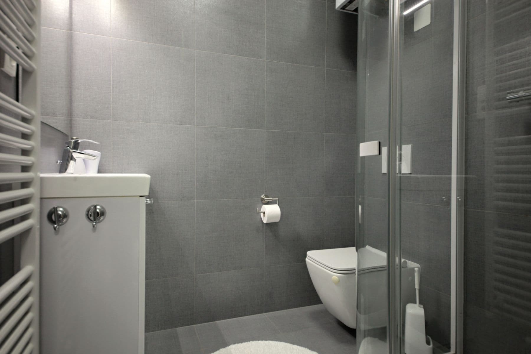 Prenájom bytu 56 m², Slovinská, Praha, Praha Prenájom bytu 56 m², Slovinská, Praha, Praha