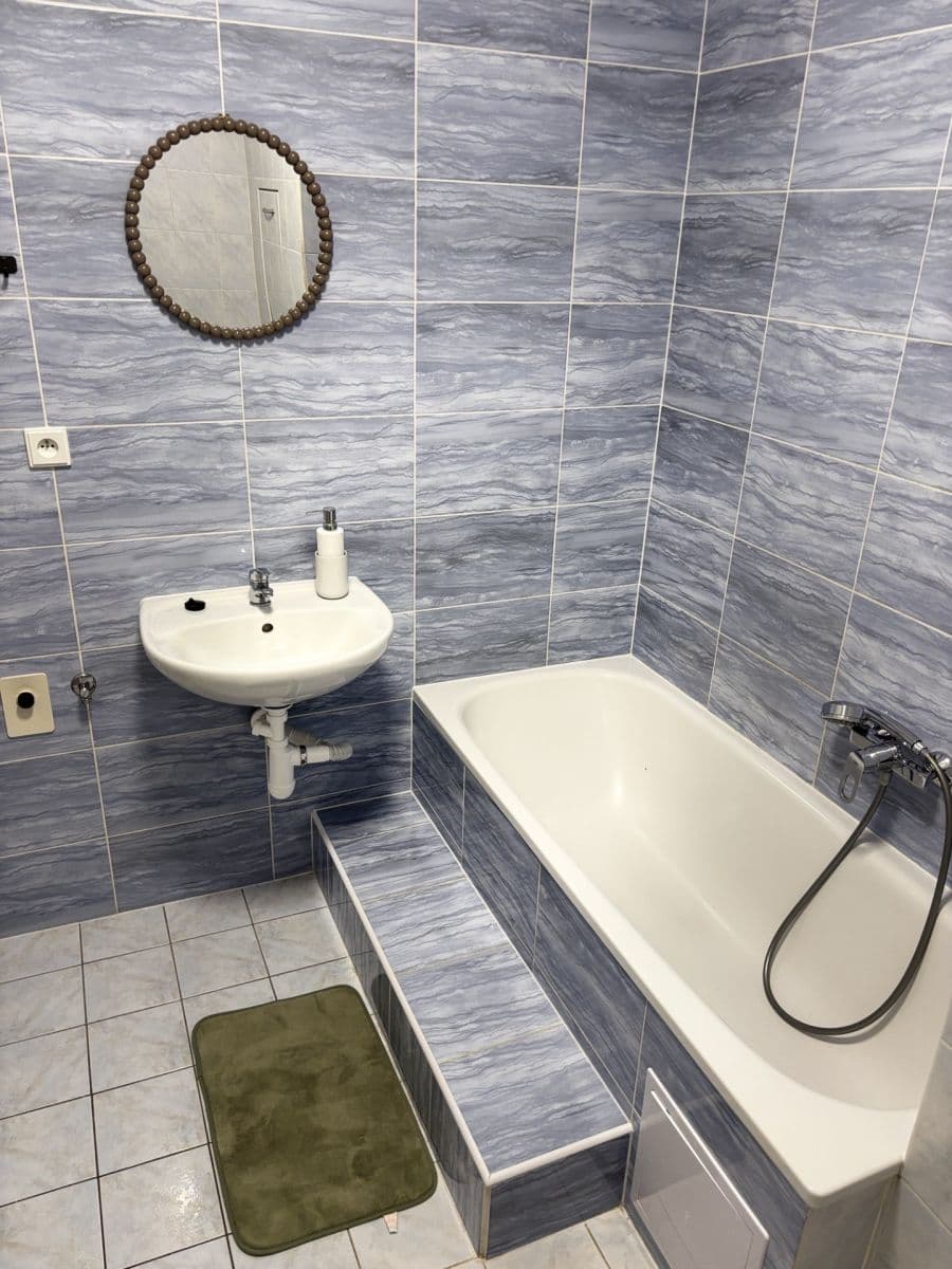 Prenájom bytu 1-izbový 40 m², Jeronýmova, Liberec, Liberecký kraj Prenájom bytu 1-izbový 40 m², Jeronýmova, Liberec, Liberecký kraj