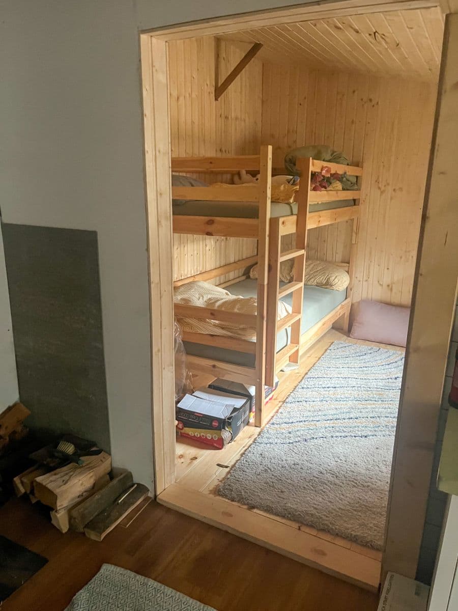 Predaj rekreačného objektu 28 m², pozemek 28 m², Mníšek pod Brdy, Středočeský kraj Predaj rekreačného objektu 28 m², pozemek 28 m², Mníšek pod Brdy, Středočeský kraj