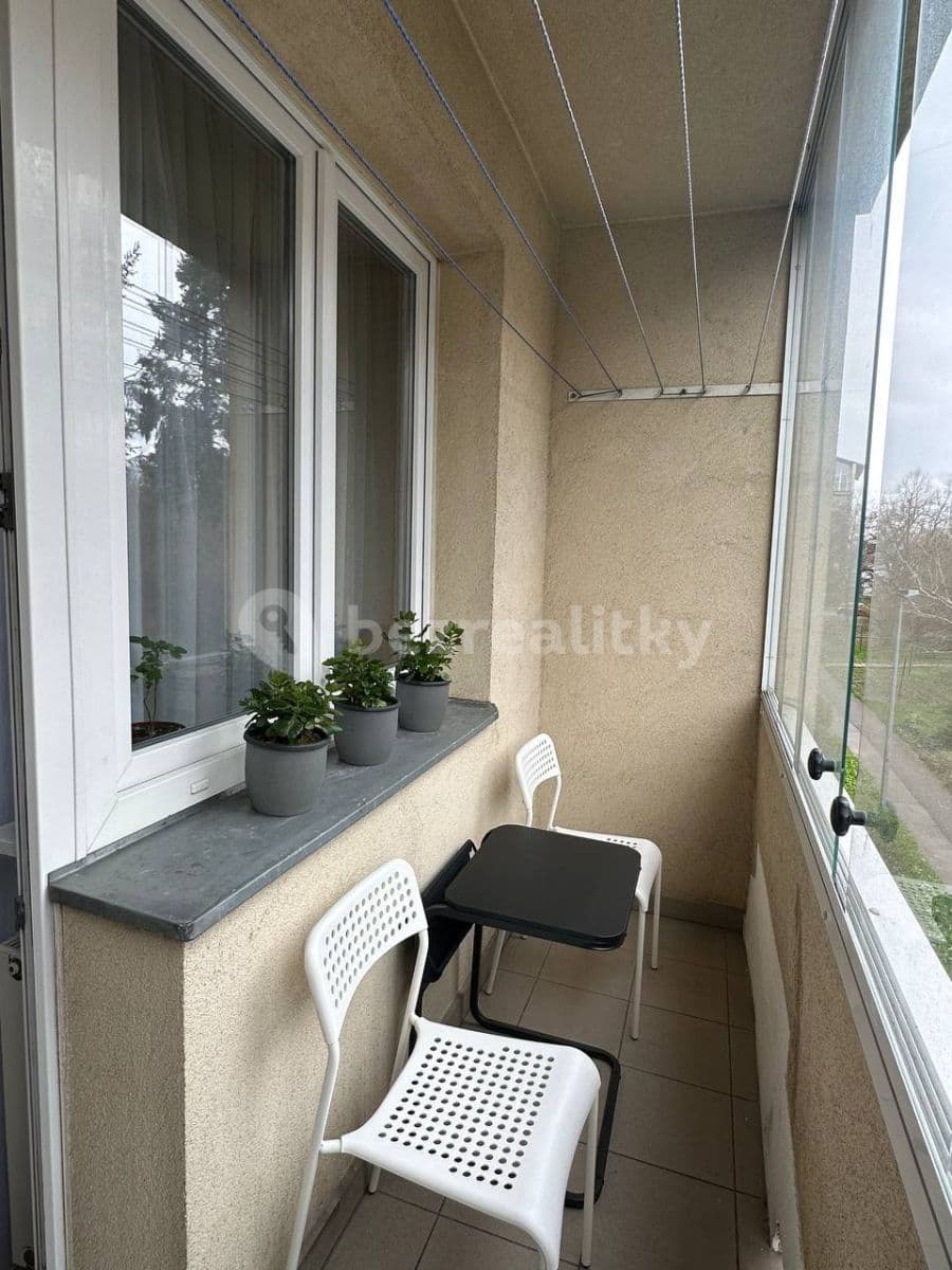 Prenájom bytu 3-izbový 58 m², Želivecká, Praha, Praha Prenájom bytu 3-izbový 58 m², Želivecká, Praha, Praha