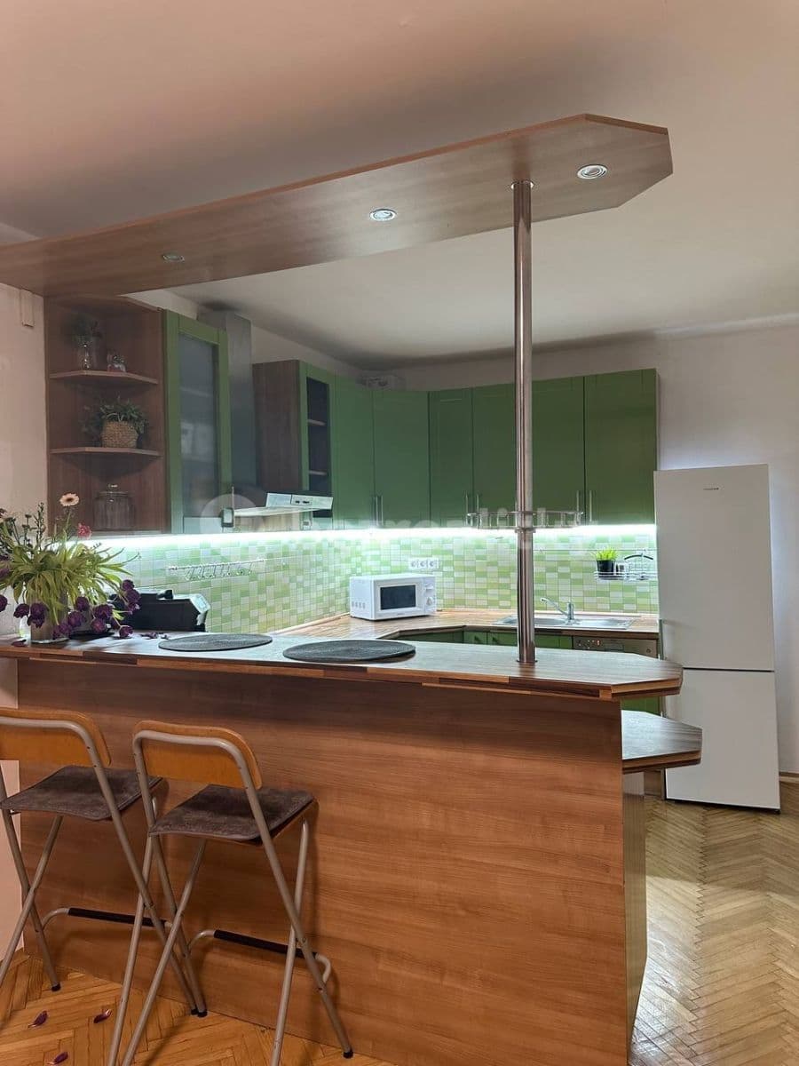 Prenájom bytu 3-izbový 58 m², Želivecká, Praha, Praha Prenájom bytu 3-izbový 58 m², Želivecká, Praha, Praha