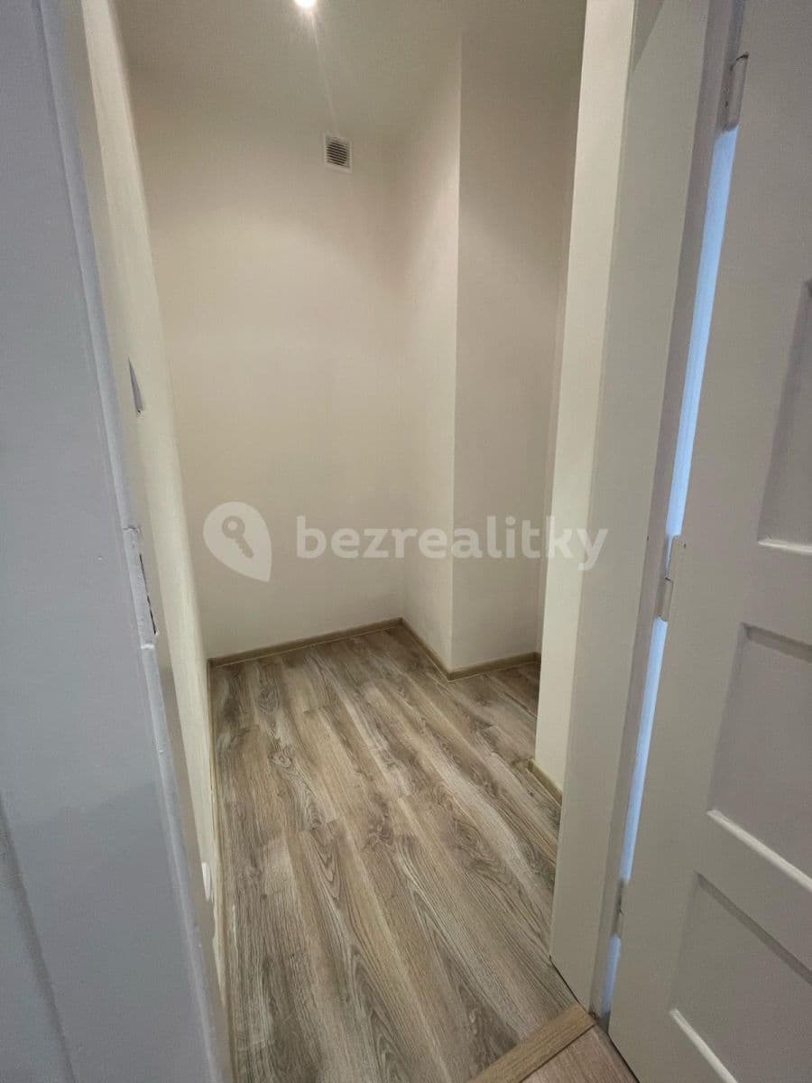 Prenájom bytu 2-izbový 64 m², Mrštíkova, Praha, Praha Prenájom bytu 2-izbový 64 m², Mrštíkova, Praha, Praha