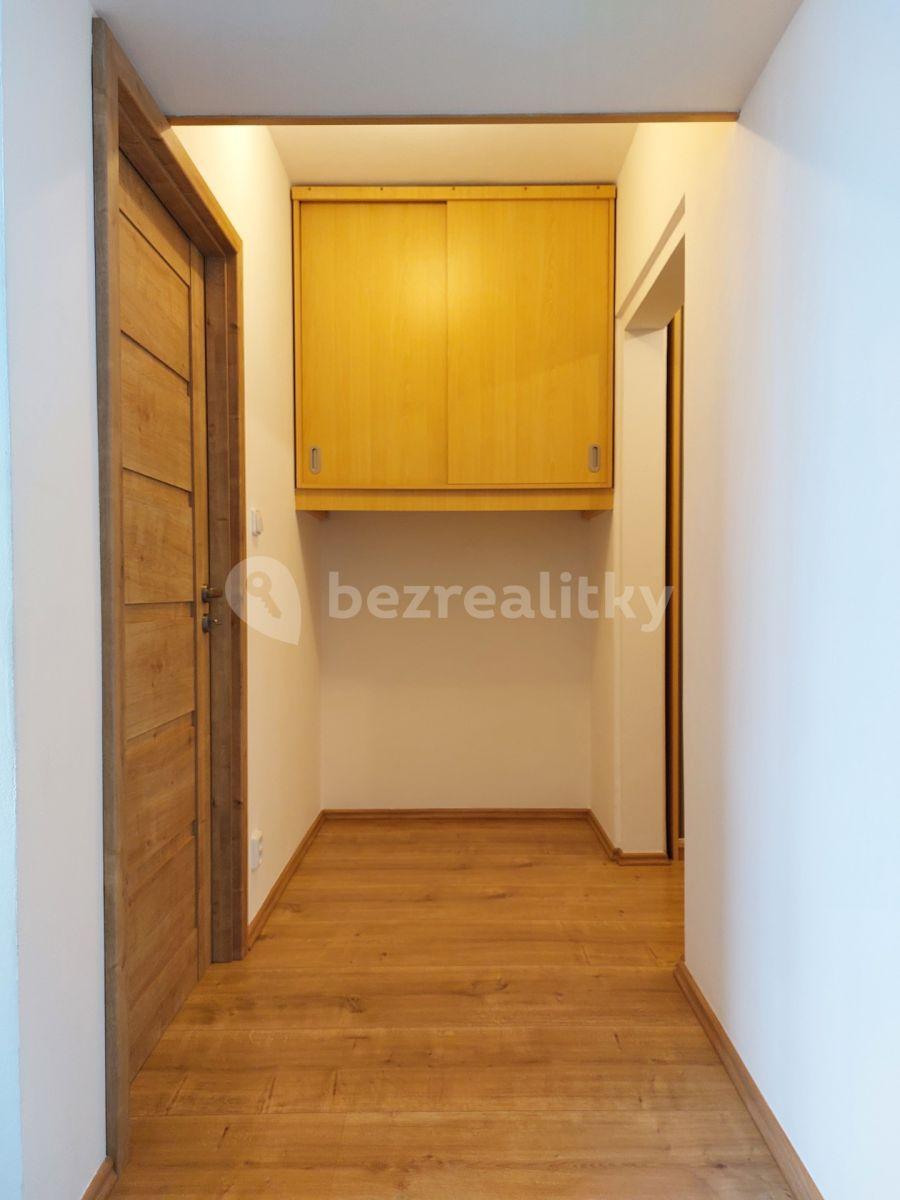 Prenájom bytu 2-izbový 43 m², Ciolkovského, Praha, Praha
