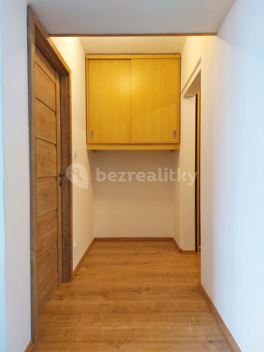 Prenájom bytu 2-izbový 43 m², Ciolkovského, Praha, Praha Prenájom bytu 2-izbový 43 m², Ciolkovského, Praha, Praha