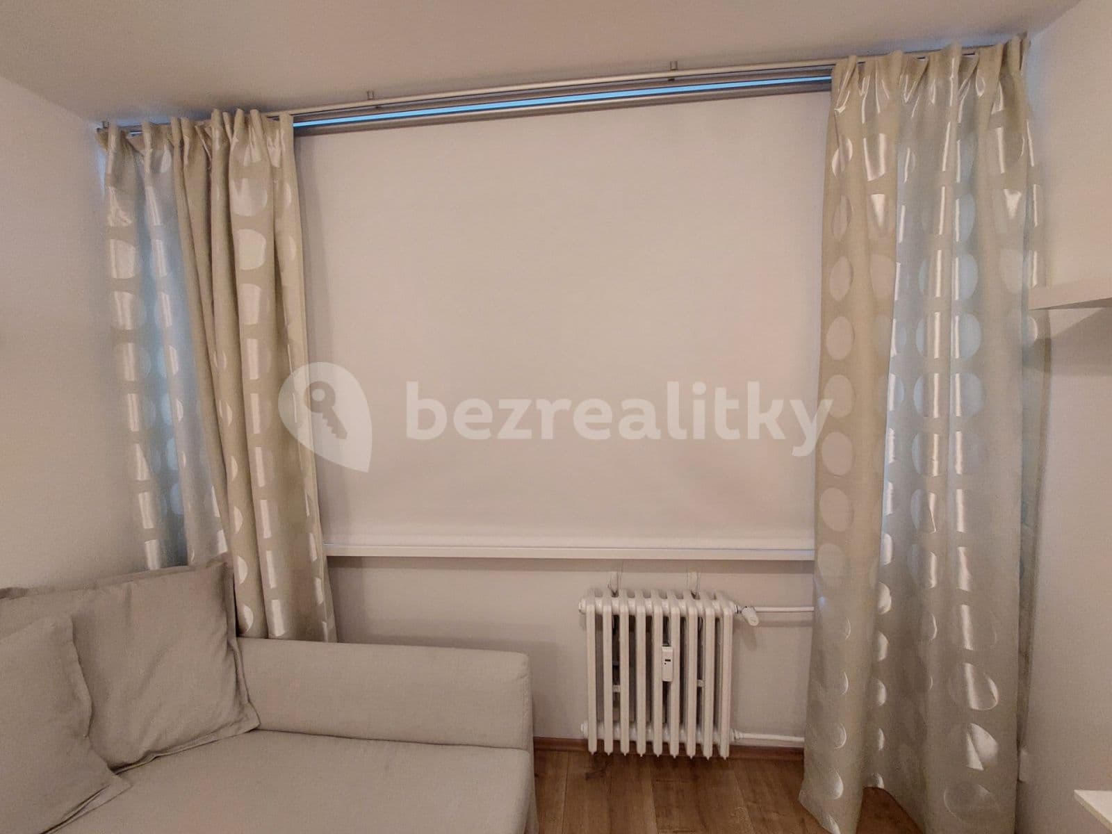 Prenájom bytu 2-izbový 43 m², Ciolkovského, Praha, Praha Prenájom bytu 2-izbový 43 m², Ciolkovského, Praha, Praha