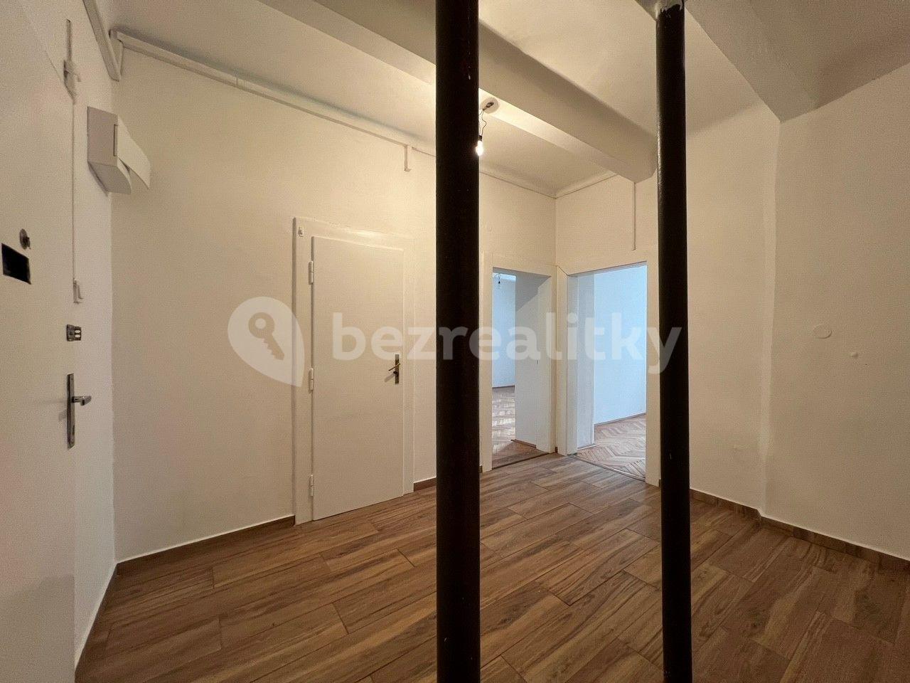 Prenájom bytu 2-izbový 70 m², Petra Rezka, Praha, Praha