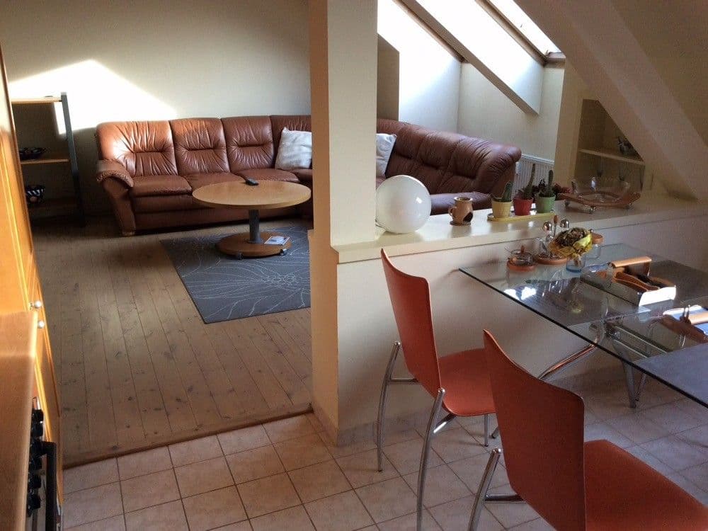 Prenájom bytu 4-izbový 100 m², K Horoměřicům, Praha, Praha Prenájom bytu 4-izbový 100 m², K Horoměřicům, Praha, Praha