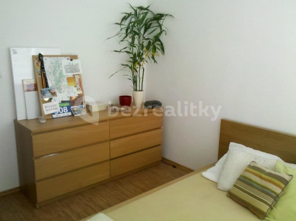 Prenájom bytu 2-izbový 40 m², Pannónska, Svätý Jur, Bratislavský kraj Prenájom bytu 2-izbový 40 m², Pannónska, Svätý Jur, Bratislavský kraj