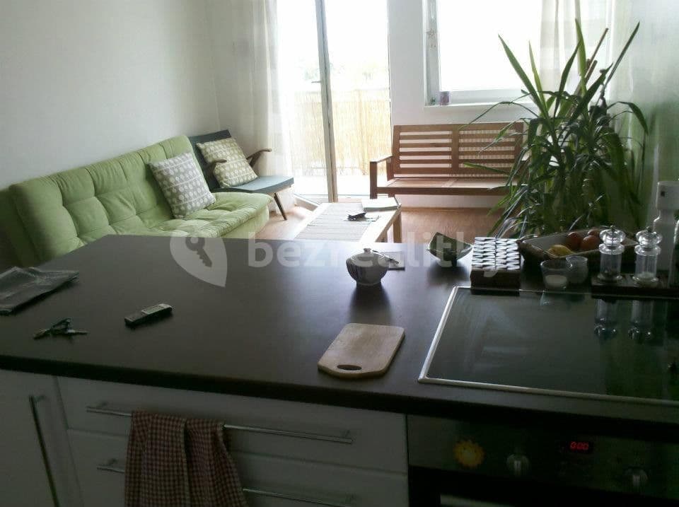 Prenájom bytu 2-izbový 40 m², Pannónska, Svätý Jur, Bratislavský kraj Prenájom bytu 2-izbový 40 m², Pannónska, Svätý Jur, Bratislavský kraj