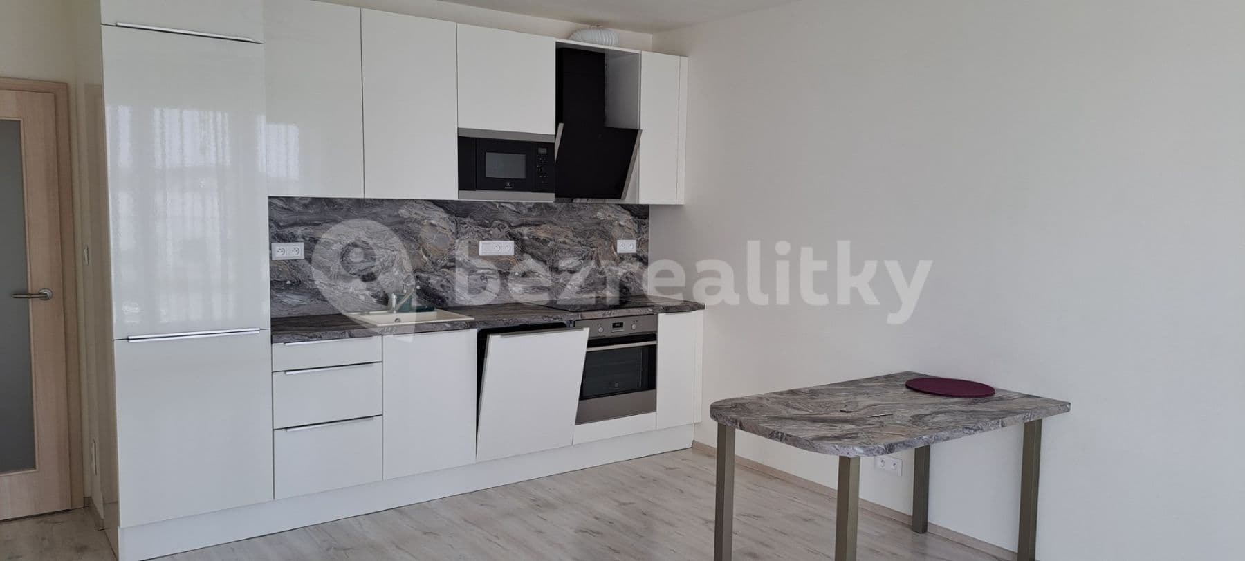 Prenájom bytu 2-izbový 54 m², Moskalykova, Brno, Jihomoravský kraj Prenájom bytu 2-izbový 54 m², Moskalykova, Brno, Jihomoravský kraj