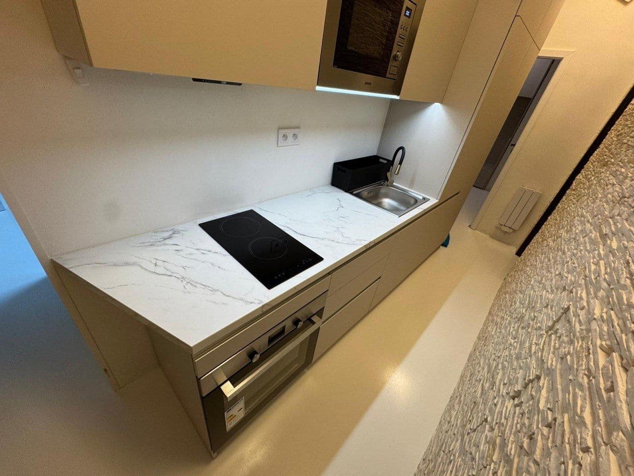 Prenájom bytu 2-izbový 65 m², Na Jarově, Praha, Praha Prenájom bytu 2-izbový 65 m², Na Jarově, Praha, Praha