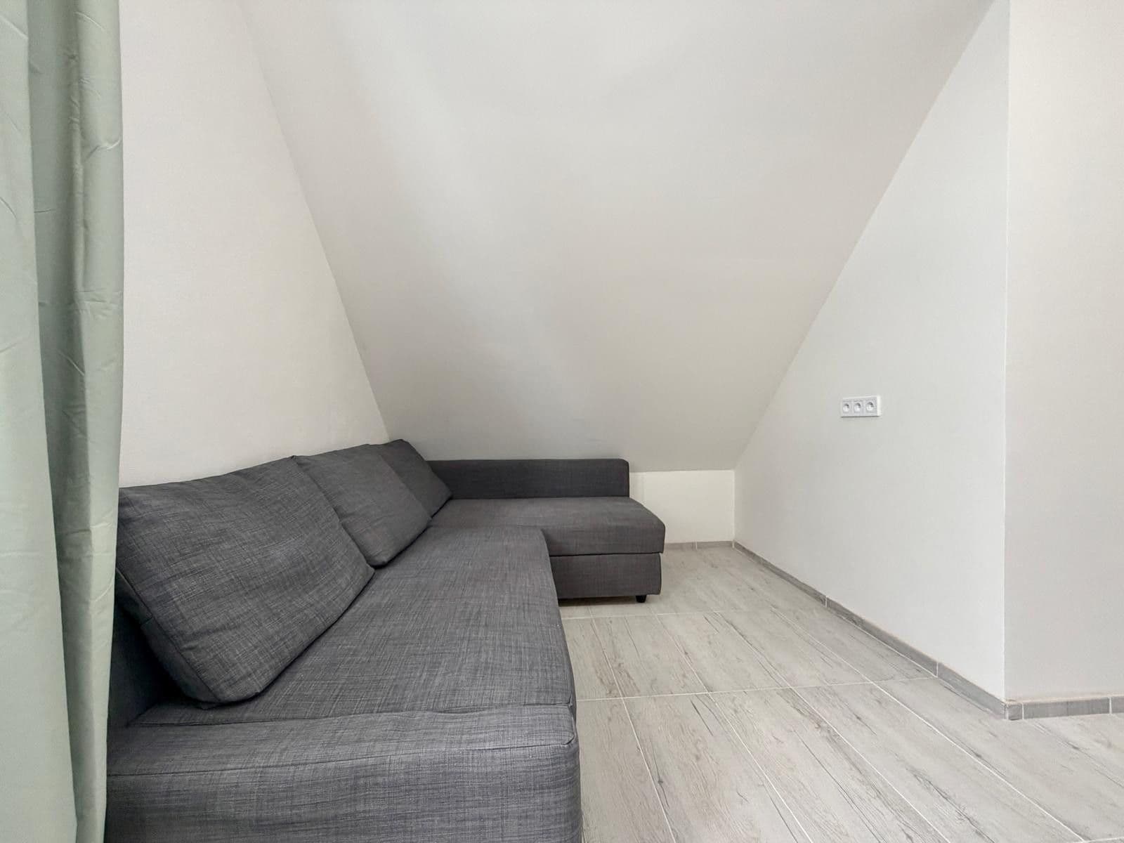 Prenájom bytu 2-izbový 35 m², Na Jarově, Praha, Praha Prenájom bytu 2-izbový 35 m², Na Jarově, Praha, Praha
