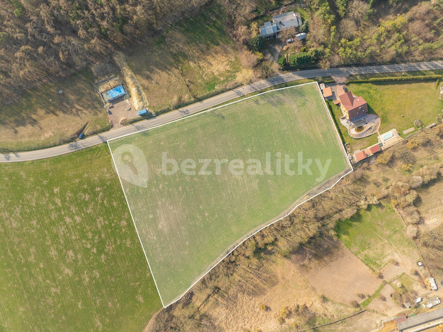 Predaj pozemku 15.203 m², Vraný, Středočeský kraj