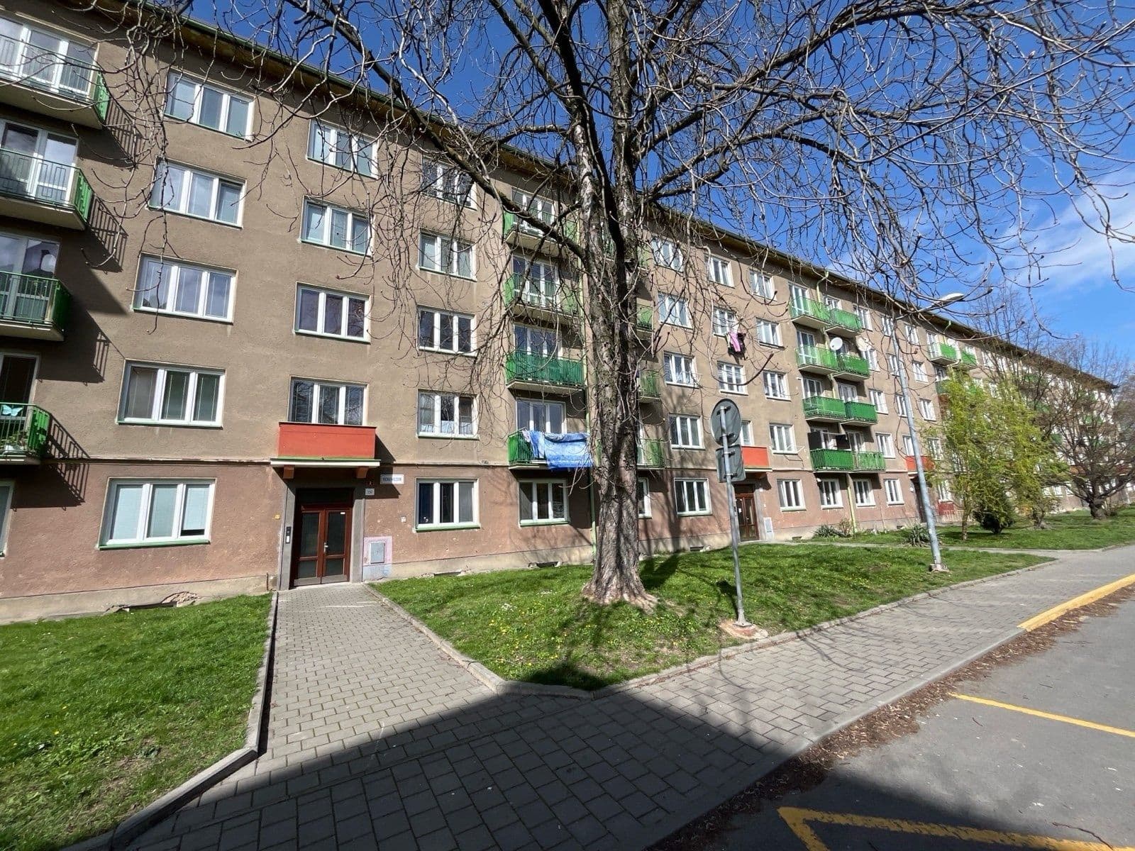 Prenájom bytu 2-izbový 55 m², Mickiewiczova, Havířov, Moravskoslezský kraj Prenájom bytu 2-izbový 55 m², Mickiewiczova, Havířov, Moravskoslezský kraj