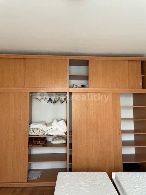 Prenájom bytu 2-izbový 56 m², Tusarova, Praha, Praha Prenájom bytu 2-izbový 56 m², Tusarova, Praha, Praha