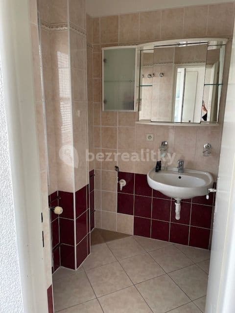 Prenájom bytu 2-izbový 56 m², Tusarova, Praha, Praha Prenájom bytu 2-izbový 56 m², Tusarova, Praha, Praha