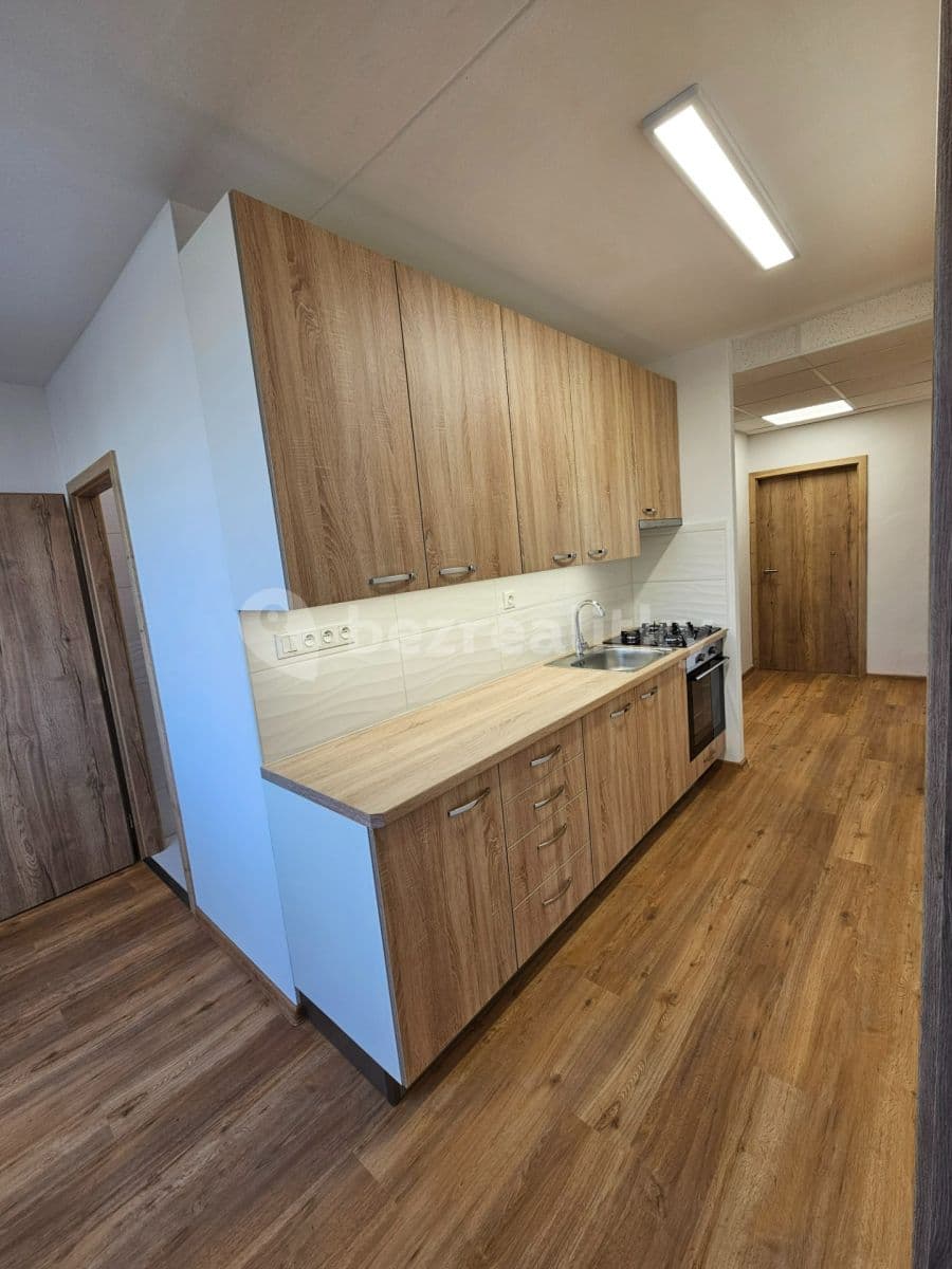 Prenájom bytu 3-izbový 74 m², Puškinova, Vyškov, Jihomoravský kraj Prenájom bytu 3-izbový 74 m², Puškinova, Vyškov, Jihomoravský kraj