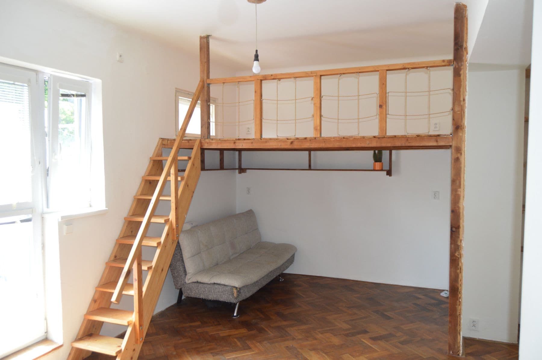 Prenájom bytu 1-izbový 50 m², Nad Koulkou, Praha, Praha Prenájom bytu 1-izbový 50 m², Nad Koulkou, Praha, Praha