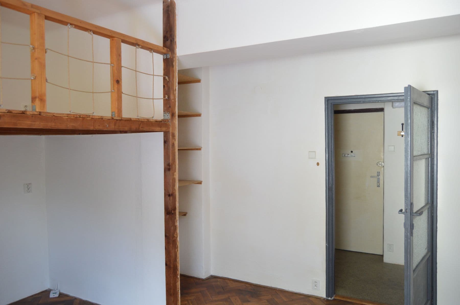 Prenájom bytu 1-izbový 50 m², Nad Koulkou, Praha, Praha Prenájom bytu 1-izbový 50 m², Nad Koulkou, Praha, Praha