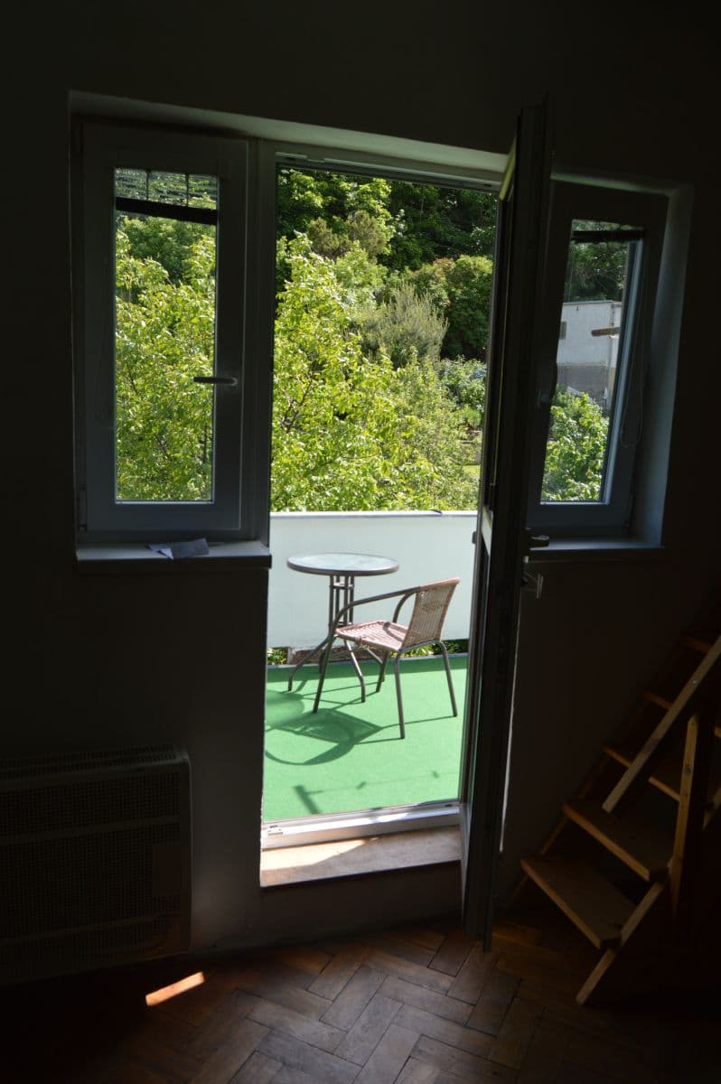 Prenájom bytu 1-izbový 50 m², Nad Koulkou, Praha, Praha Prenájom bytu 1-izbový 50 m², Nad Koulkou, Praha, Praha