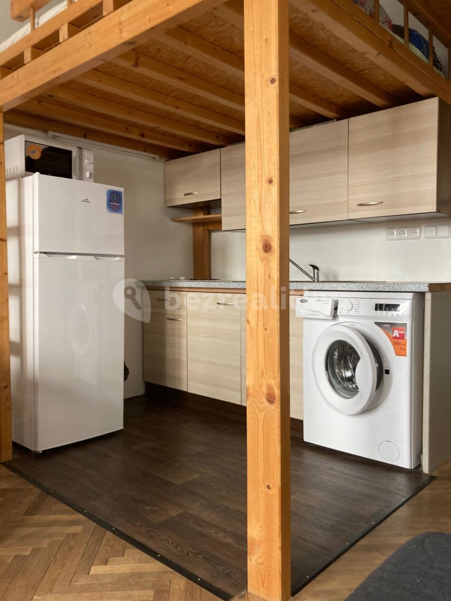 Prenájom bytu Garsoniéra 25 m², U Smaltovny, Praha, Praha Prenájom bytu Garsoniéra 25 m², U Smaltovny, Praha, Praha