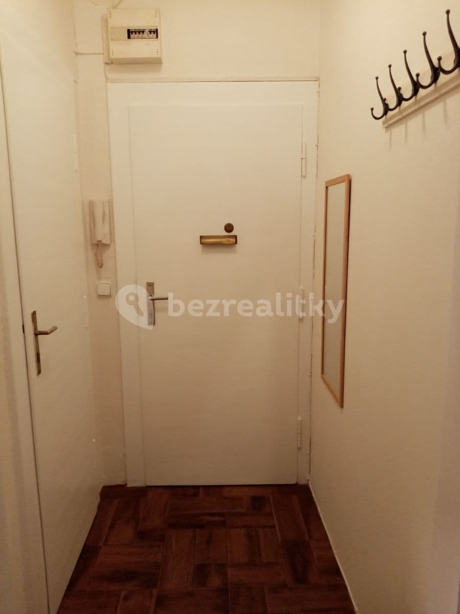 Prenájom bytu Garsoniéra 25 m², U Smaltovny, Praha, Praha Prenájom bytu Garsoniéra 25 m², U Smaltovny, Praha, Praha