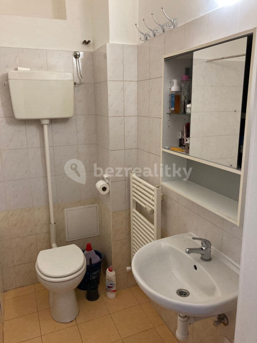 Prenájom bytu Garsoniéra 25 m², U Smaltovny, Praha, Praha Prenájom bytu Garsoniéra 25 m², U Smaltovny, Praha, Praha