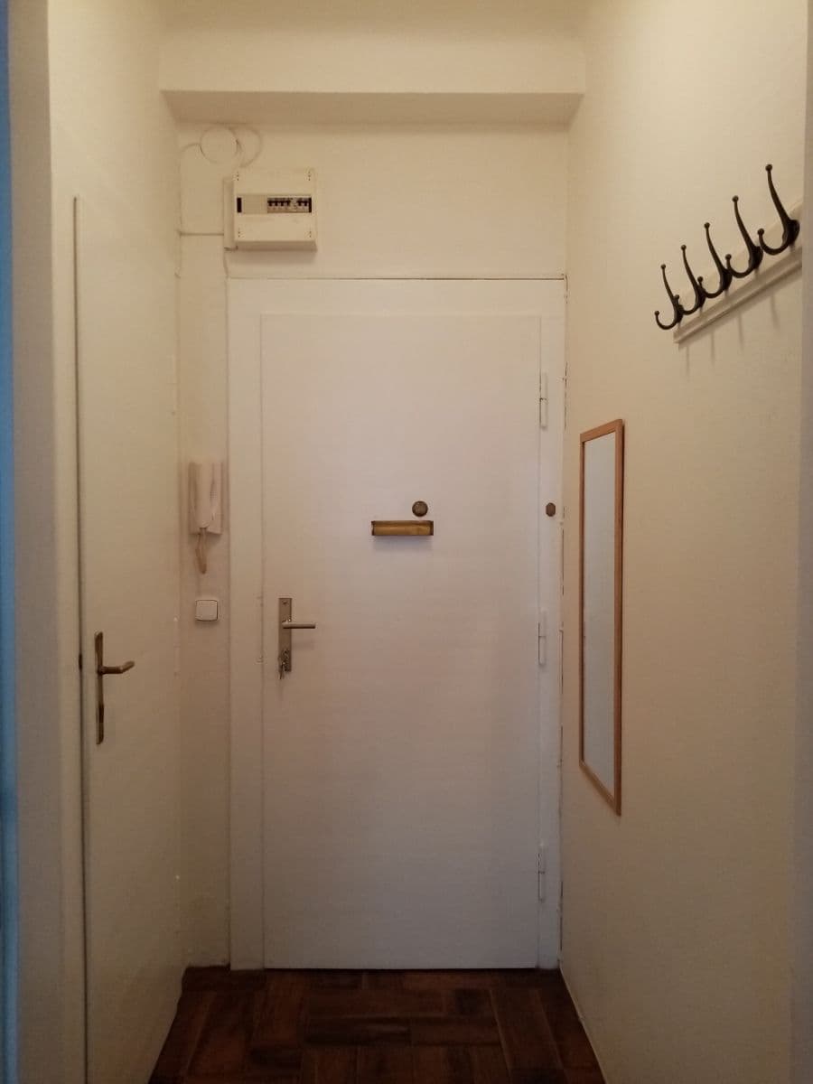 Prenájom bytu Garsoniéra 25 m², U Smaltovny, Praha, Praha Prenájom bytu Garsoniéra 25 m², U Smaltovny, Praha, Praha