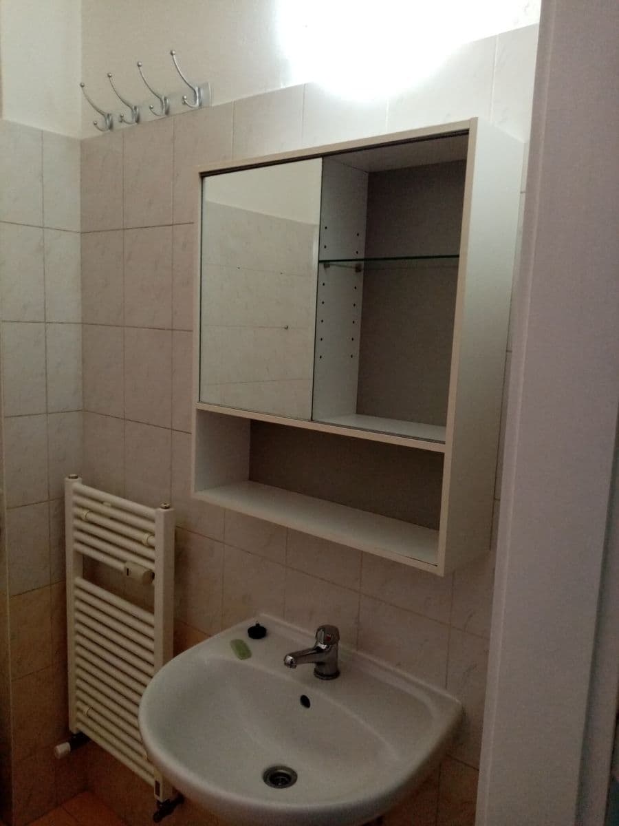 Prenájom bytu Garsoniéra 25 m², U Smaltovny, Praha, Praha Prenájom bytu Garsoniéra 25 m², U Smaltovny, Praha, Praha