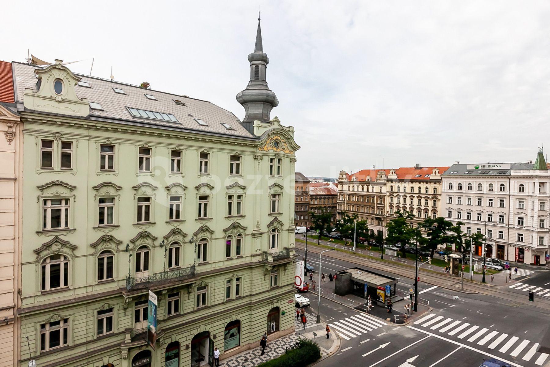 Prenájom bytu 1-izbový 30 m², Legerova, Praha, Praha