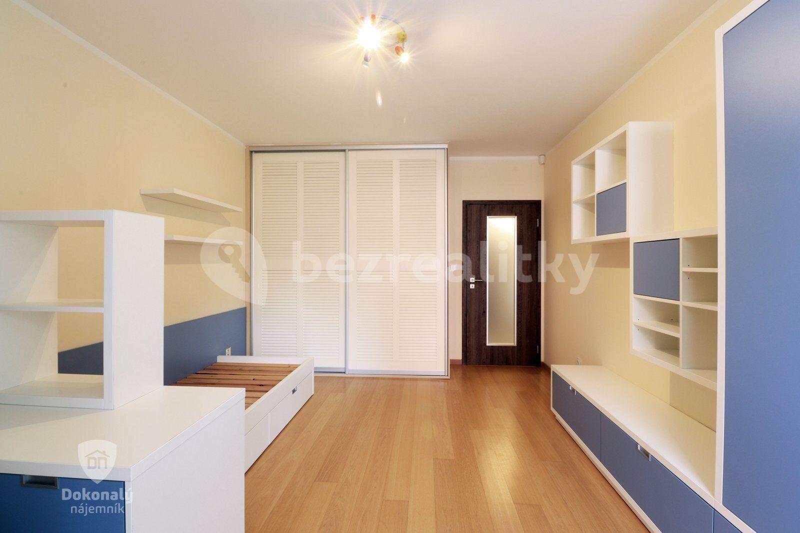 Prenájom bytu 4-izbový 114 m², K Haltýři, Praha, Praha