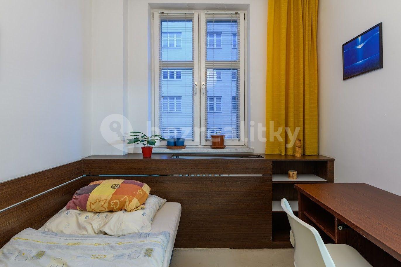 Prenájom bytu 4-izbový 113 m², Floriánske námestie, Bratislava - mestská časť Staré Mesto, Bratislavský kraj