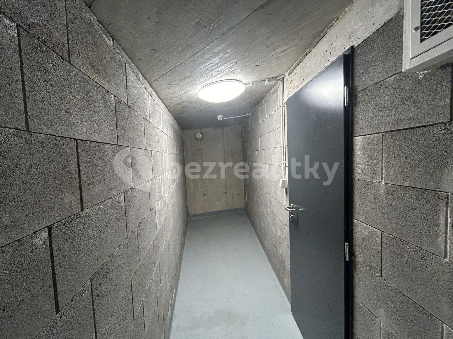 Predaj garáže 34 m², Holýšovská, Praha, Praha