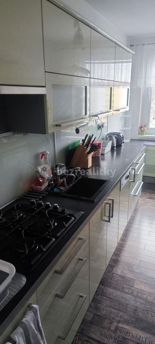 Prenájom bytu 4-izbový 76 m², Pod hvězdárnou, Teplice, Ústecký kraj Prenájom bytu 4-izbový 76 m², Pod hvězdárnou, Teplice, Ústecký kraj
