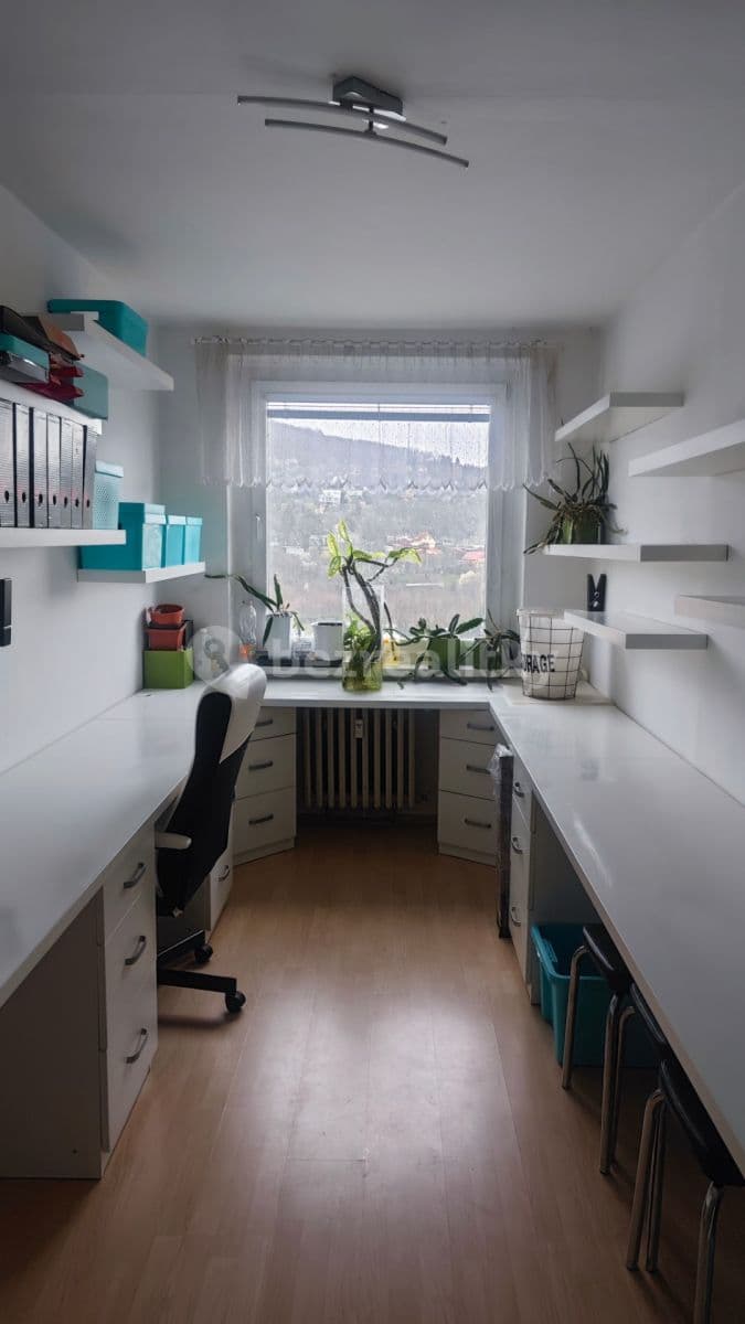 Prenájom bytu 4-izbový 76 m², Pod hvězdárnou, Teplice, Ústecký kraj Prenájom bytu 4-izbový 76 m², Pod hvězdárnou, Teplice, Ústecký kraj